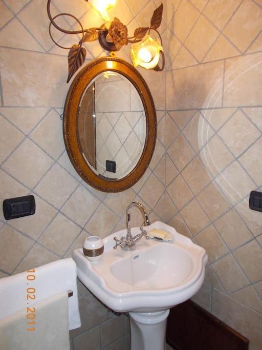 Vivilo Collection - Opera Teather Apartment - Very Central Roma Ngoại thất bức ảnh