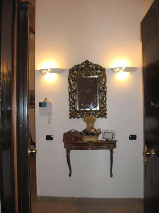 Vivilo Collection - Opera Teather Apartment - Very Central Roma Ngoại thất bức ảnh