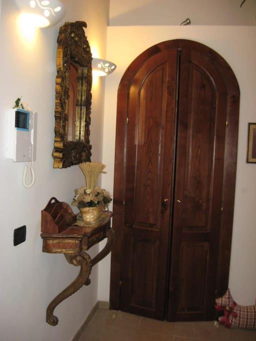 Vivilo Collection - Opera Teather Apartment - Very Central Roma Ngoại thất bức ảnh